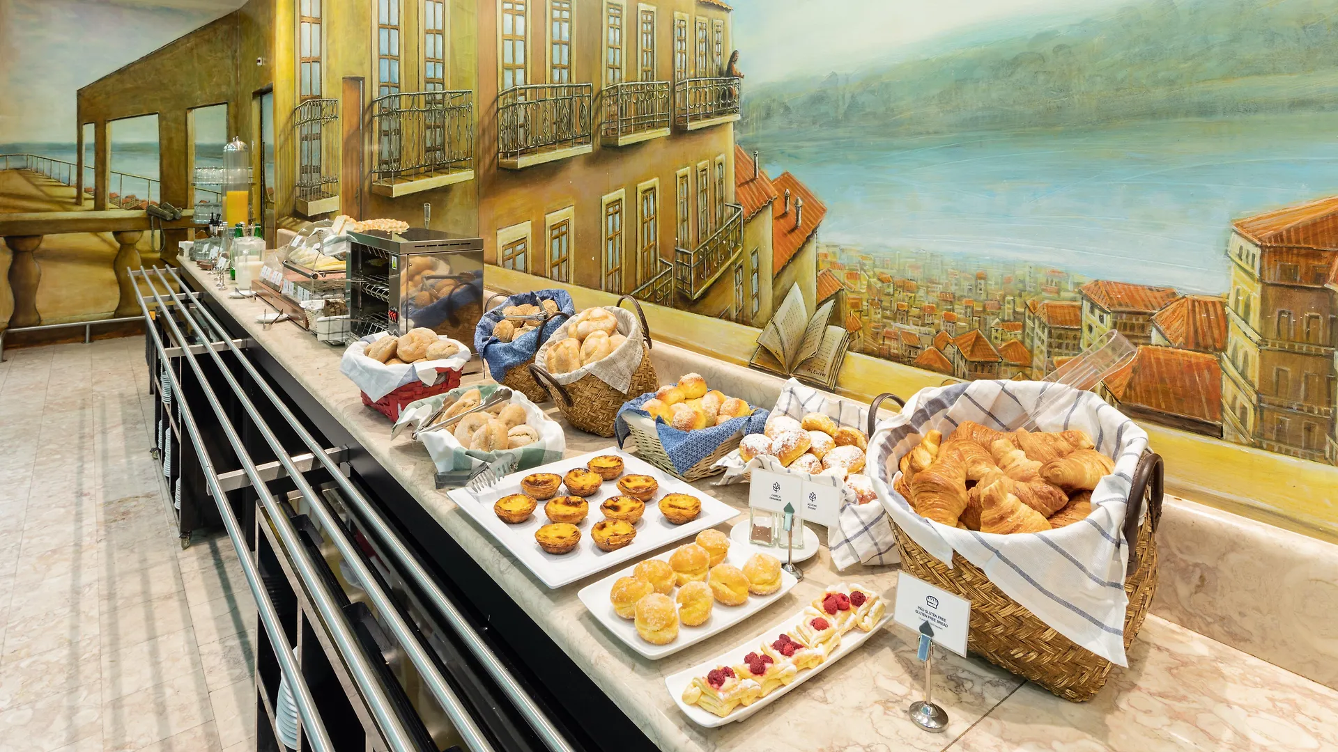 Holiday Inn Express Lisboa - Av. Liberdade By Ihg Hotel Lisbon