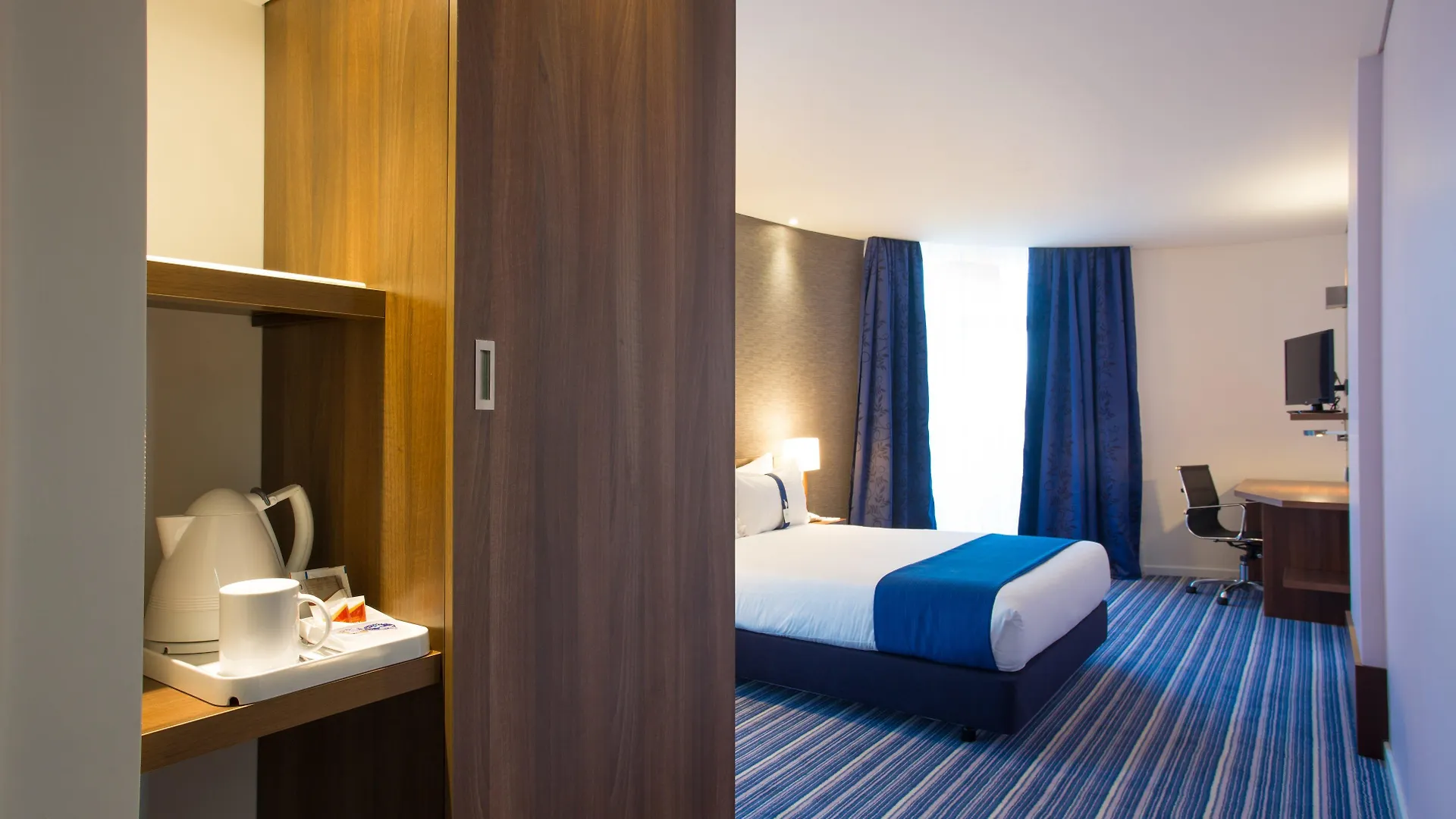 Holiday Inn Express Lisboa - Av. Liberdade By Ihg 3*, Lisbon Portugal
